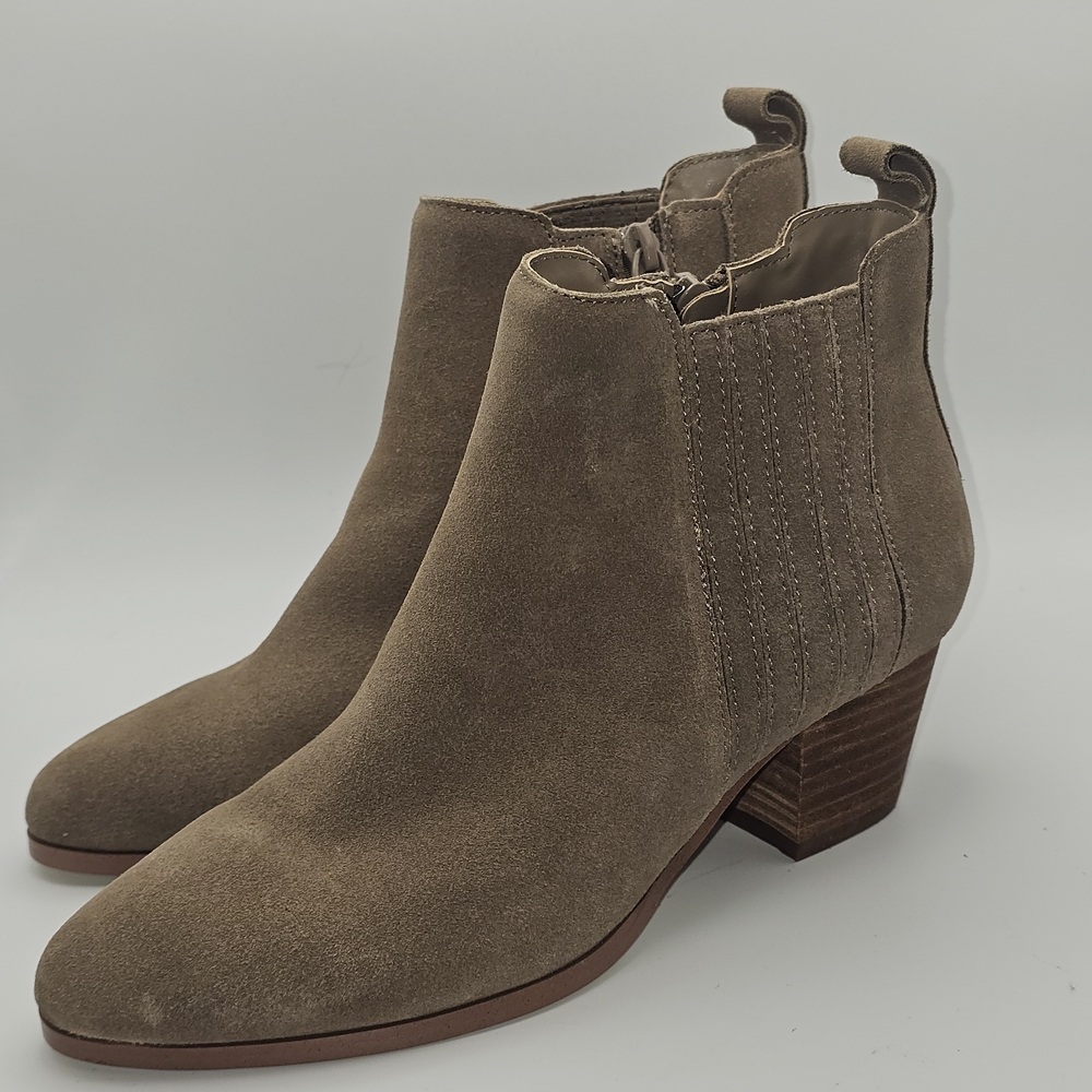 Violet & Red  Cortny Tan‎ Suede Boot Womens Size 6